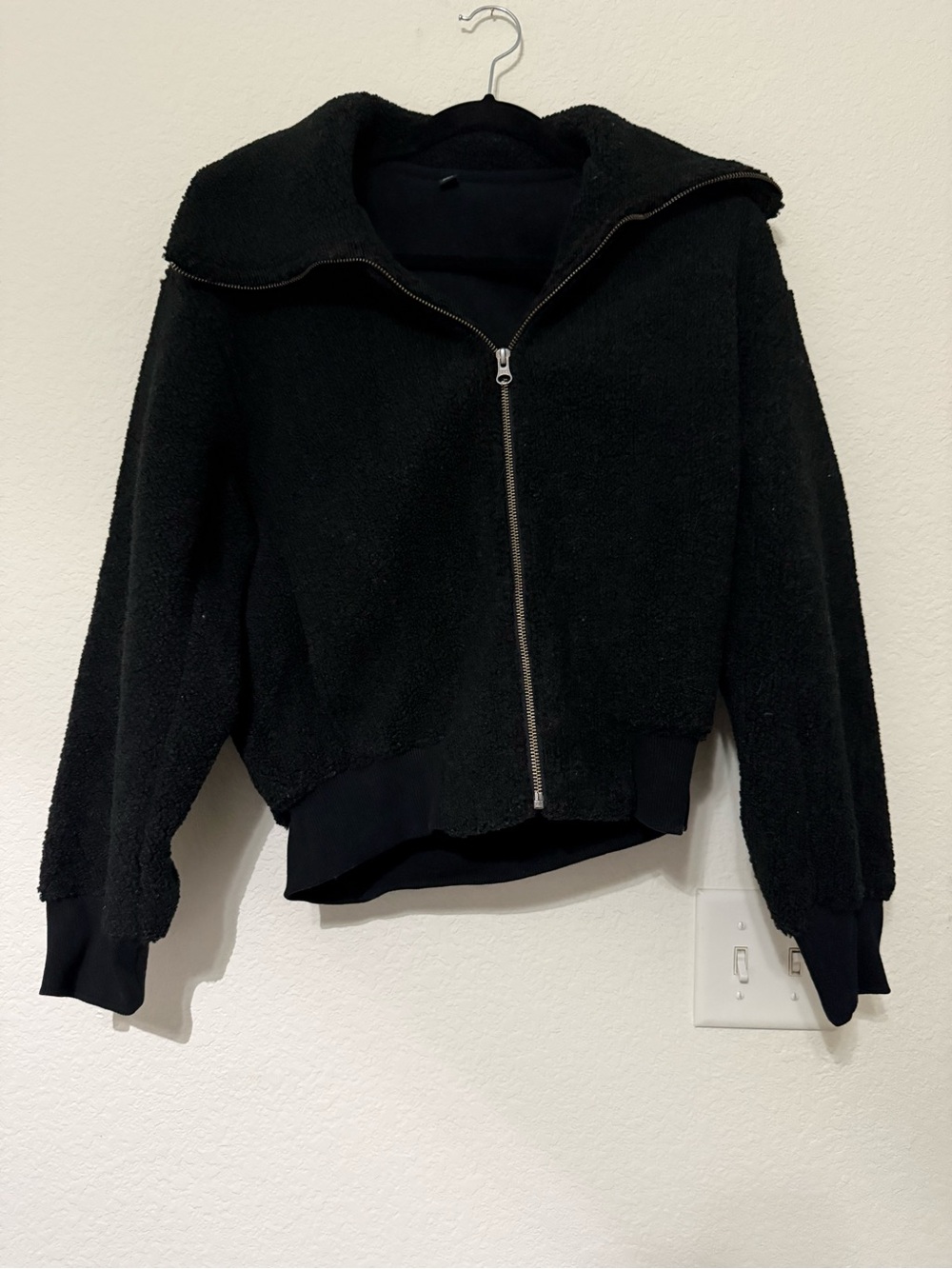 Uniqlo Black Sherpa Full Zip Jacket